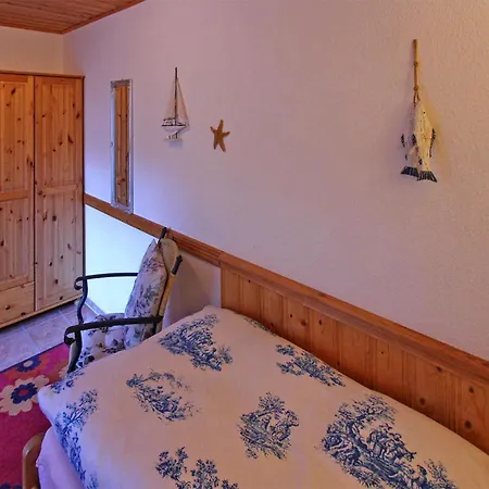 1 Bedroom Cozy In Mlschow Ot Dom wakacyjny Bannemin